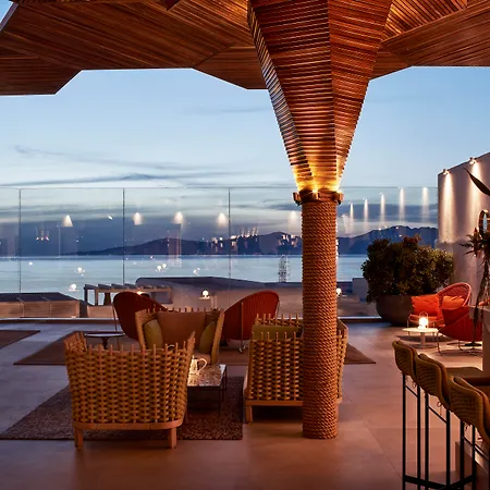 Myconian Korali Relais & Chateaux מלון