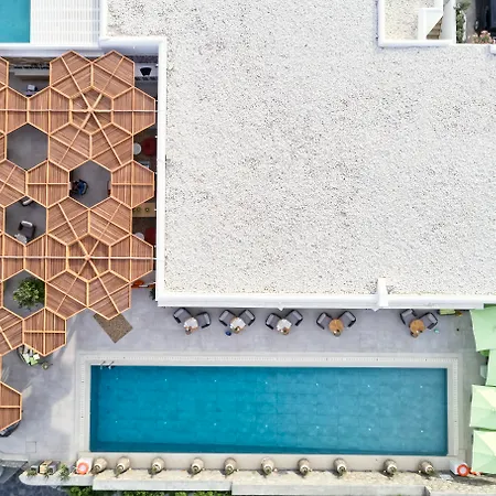 Myconian Korali Relais & Chateaux Ξενοδοχείο 5*