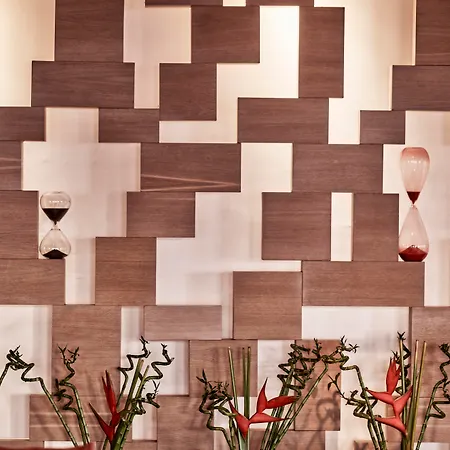 ミコニアン コラリ ルレ エ シャトー 5*