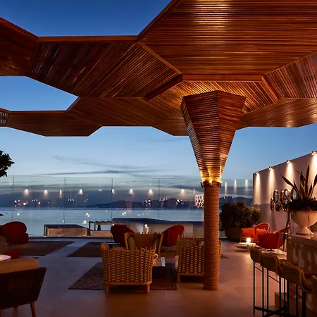 Отель Myconian Korali Relais & Chateaux 5*