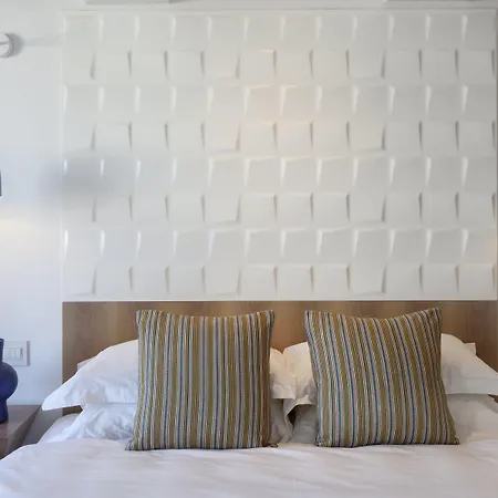 Myconian Korali Relais & Chateaux 5*