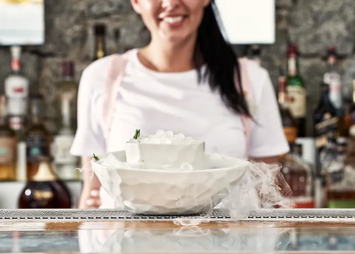 Otel Myconian Korali Relais & Chateaux 5*